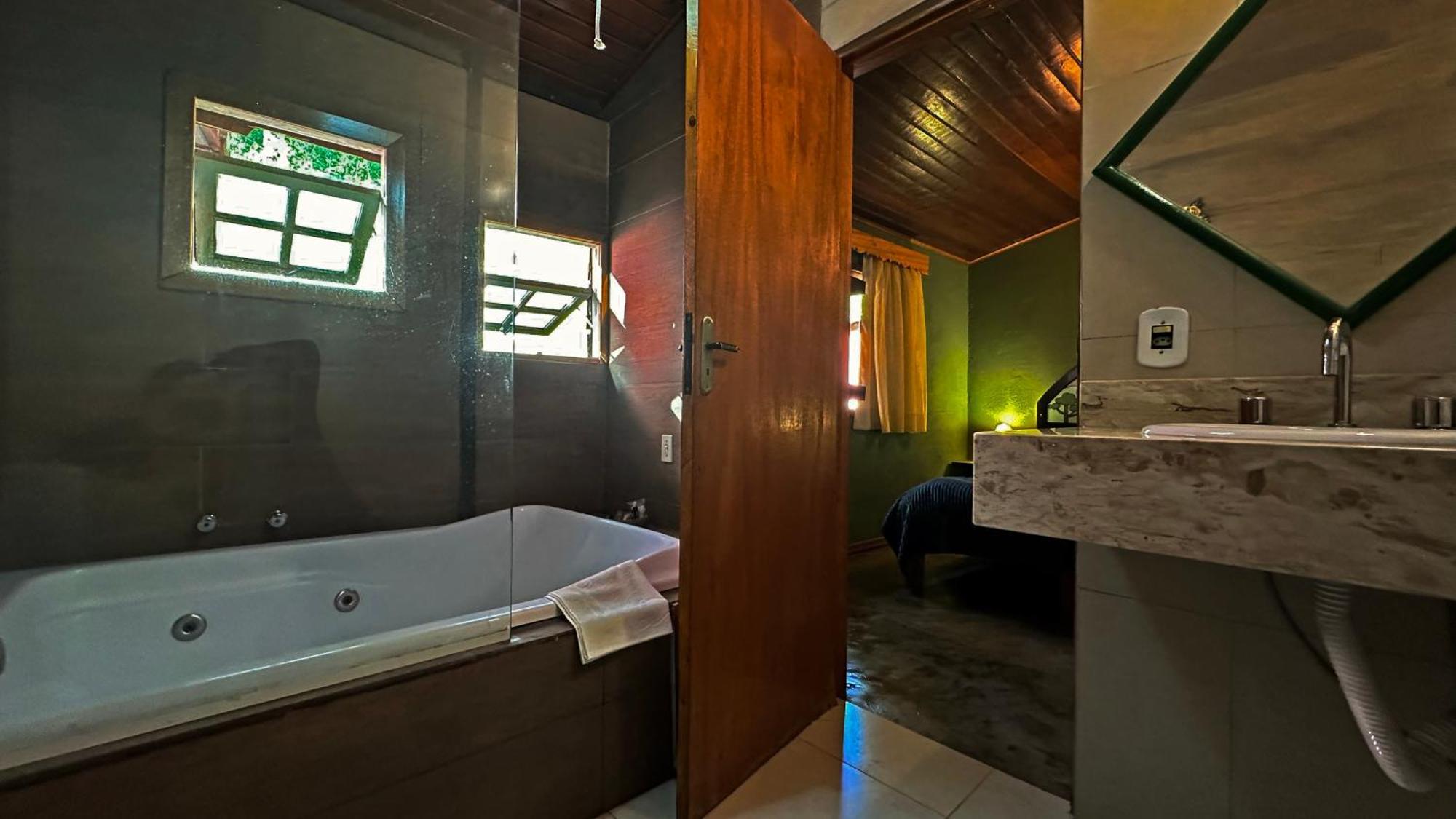 Alive Eco Hut Pousada Монте Верде Екстериор снимка